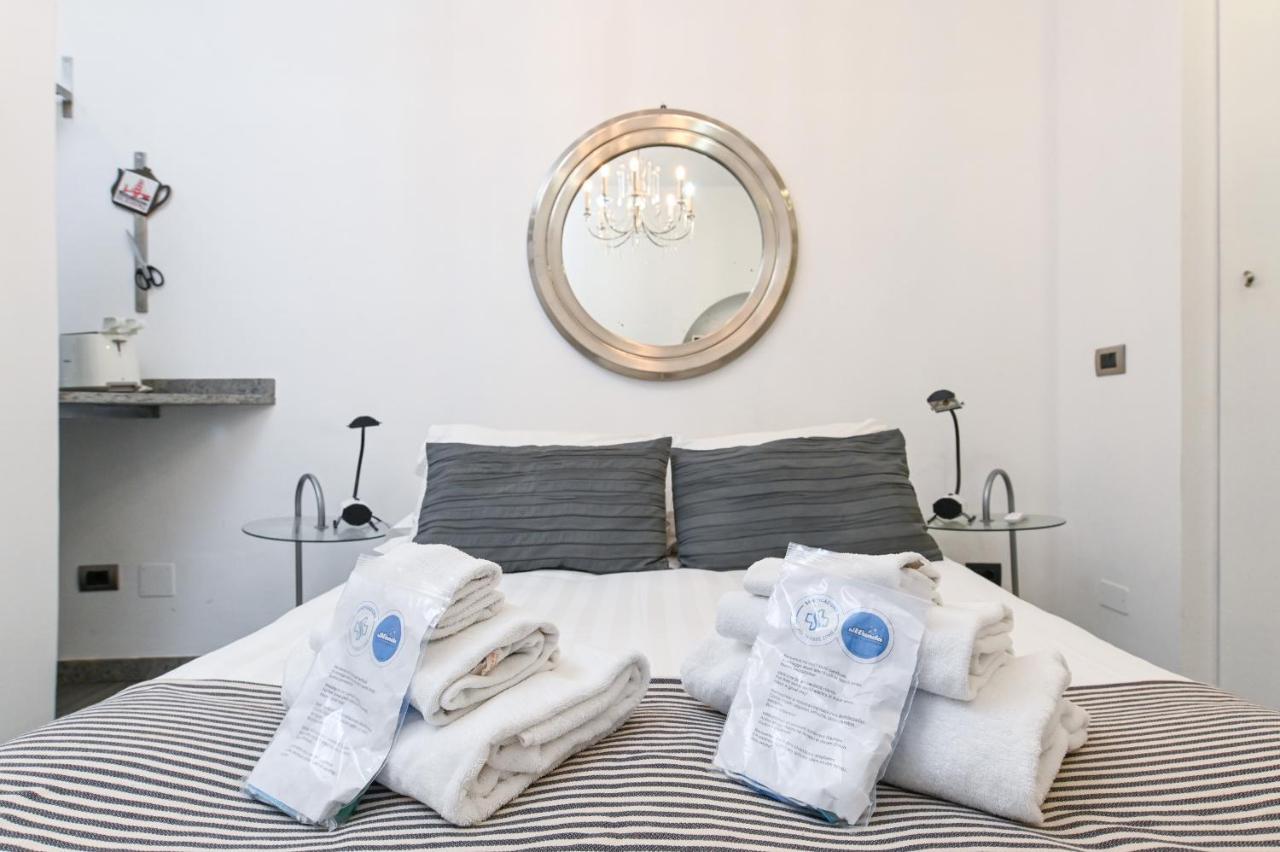 The Essential Trastevere Design Studio Рим Екстер'єр фото